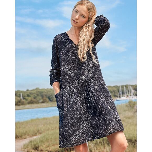 Garnet Hill Dresses & Skirts - Garnet Hill Drop Waist Button Up Dress